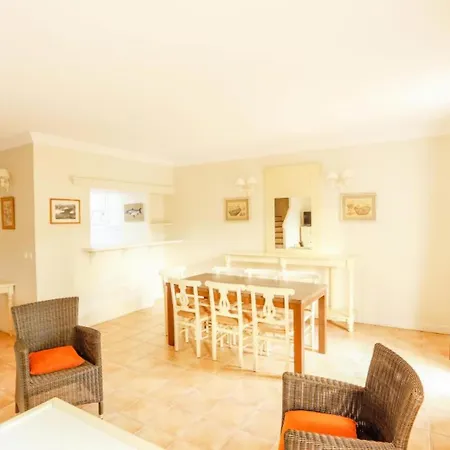 Appartement Les Aux Restanques Du Golfe De St Tropez - Maeva - Situee F 90